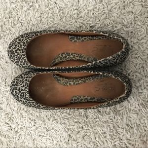 Leopard flats boc
